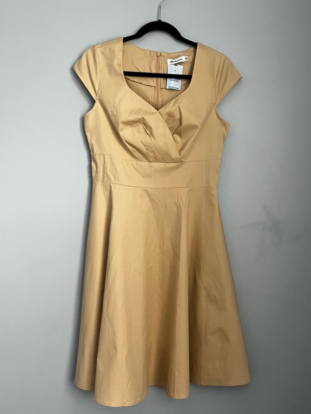 Bbonlinedress Women's Beige Short Sleeve Fit & Flare Vneck dress